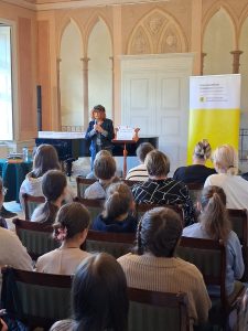 spotkania autorskie z Barbarą Kosmowską dla uczniów