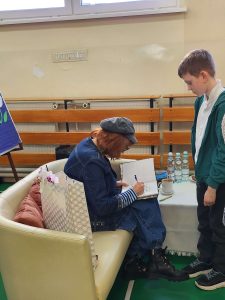 wypisywanie autografów w Starogardzie Gdańskim