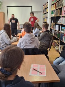 warsztaty naukowe dla młodzieży z Heweliuszami Nauki