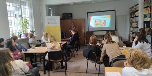 prelekcja podczas spotkania sieci