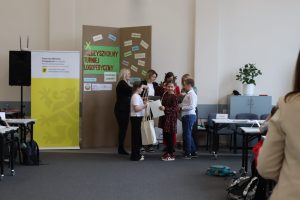 wręczenie nagród w X Międzyszkolnym Turnieju Logopedycznym