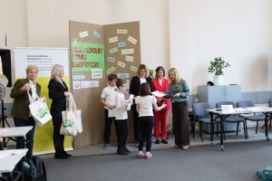 wręczenie nagród w X Międzyszkolnym Turnieju Logopedycznym