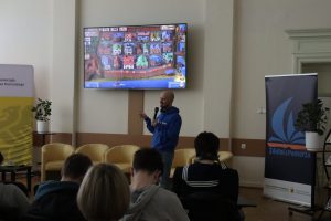 Spotkanie z dr. Wacławem Kulczykowskim w bibliotece