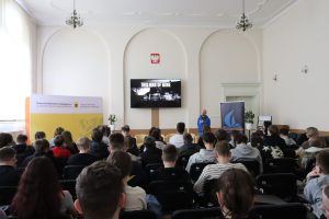 Spotkanie z dr. Wacławem Kulczykowskim w bibliotece